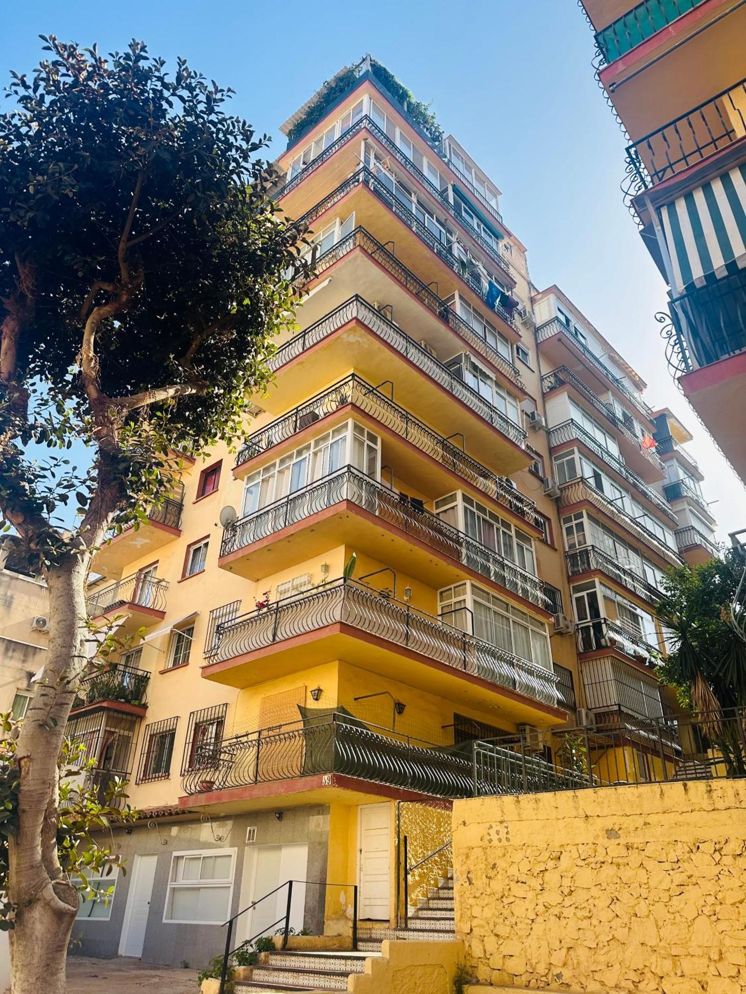 Alhambra Deco Homtels Apartment Torremolinos Exterior photo